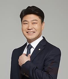 박성훈